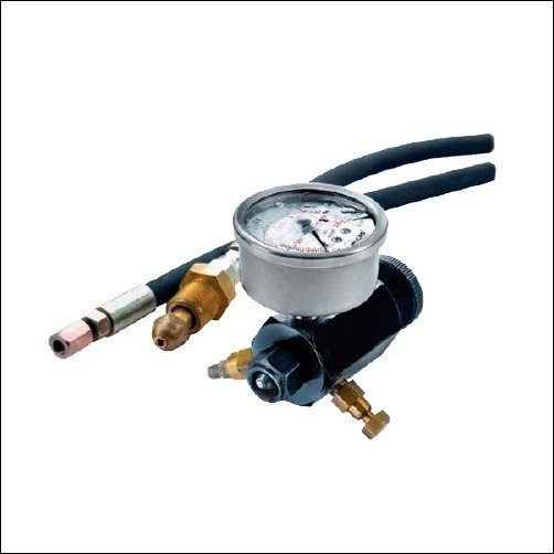 Accumulator Charging and Gauging Assembly